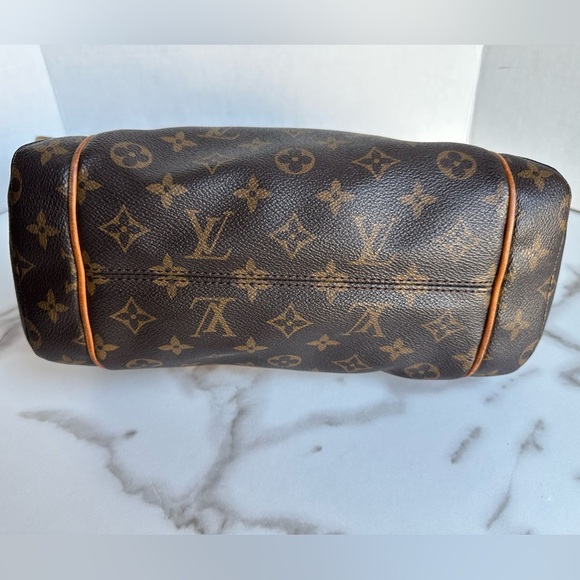 Authentic Louis Vuitton Totally Monogram Tote - Picture 12 of 14